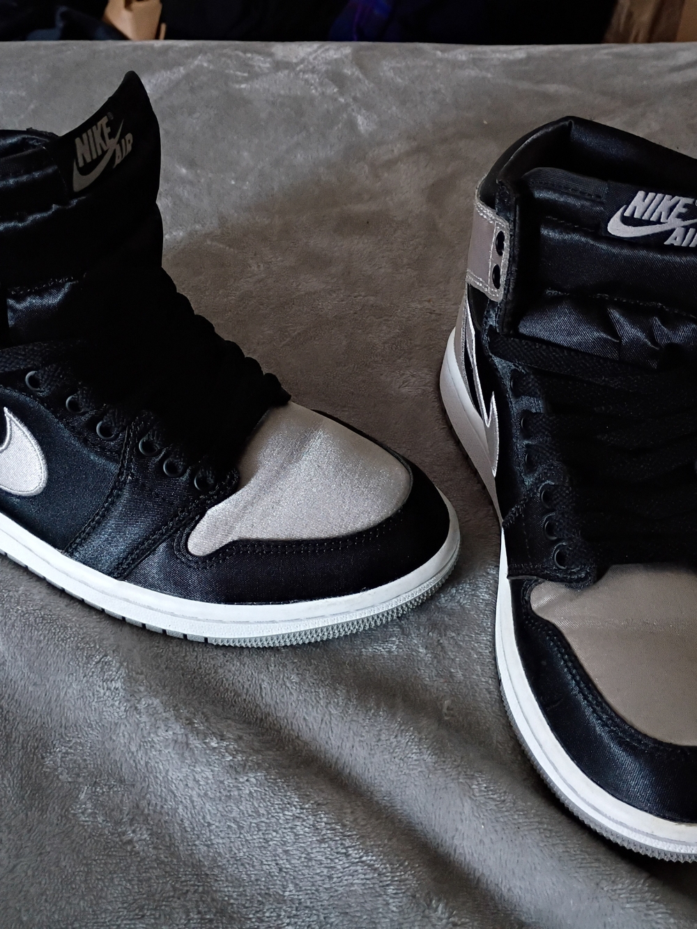 Nike Jordans 1 Retro OG High Top Satin Shadow